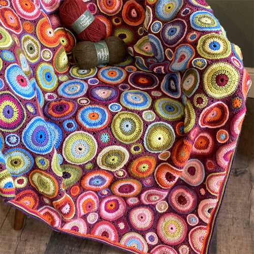 Magic Circles crochet blanket by Janie Crow
