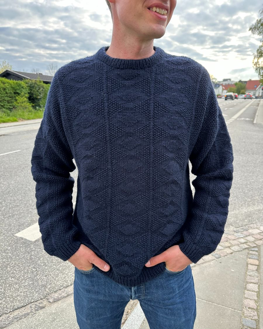 Esther Sweater Man | Petite Knit patterns