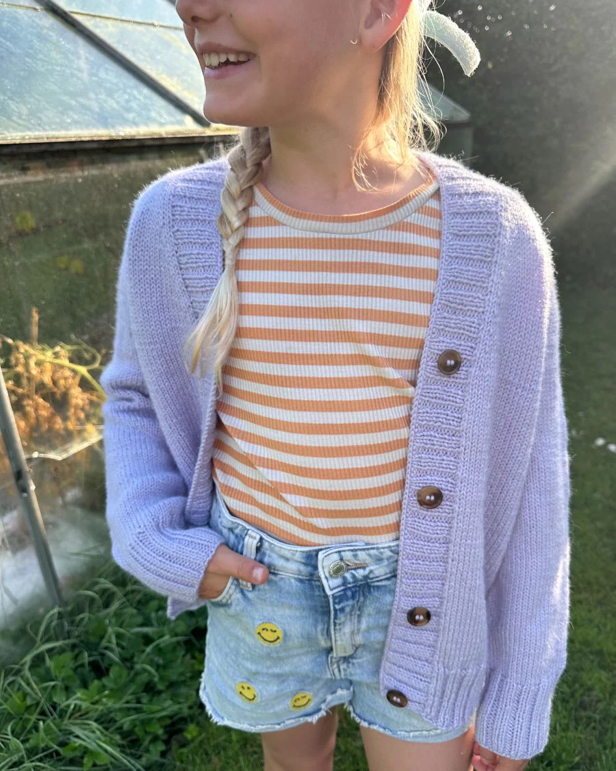 Eva Cardigan Junior | Petite Knit patterns
