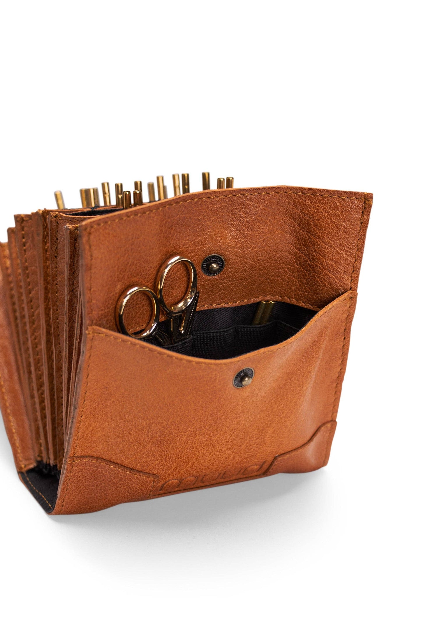 Betina Needle Case: Black / One size