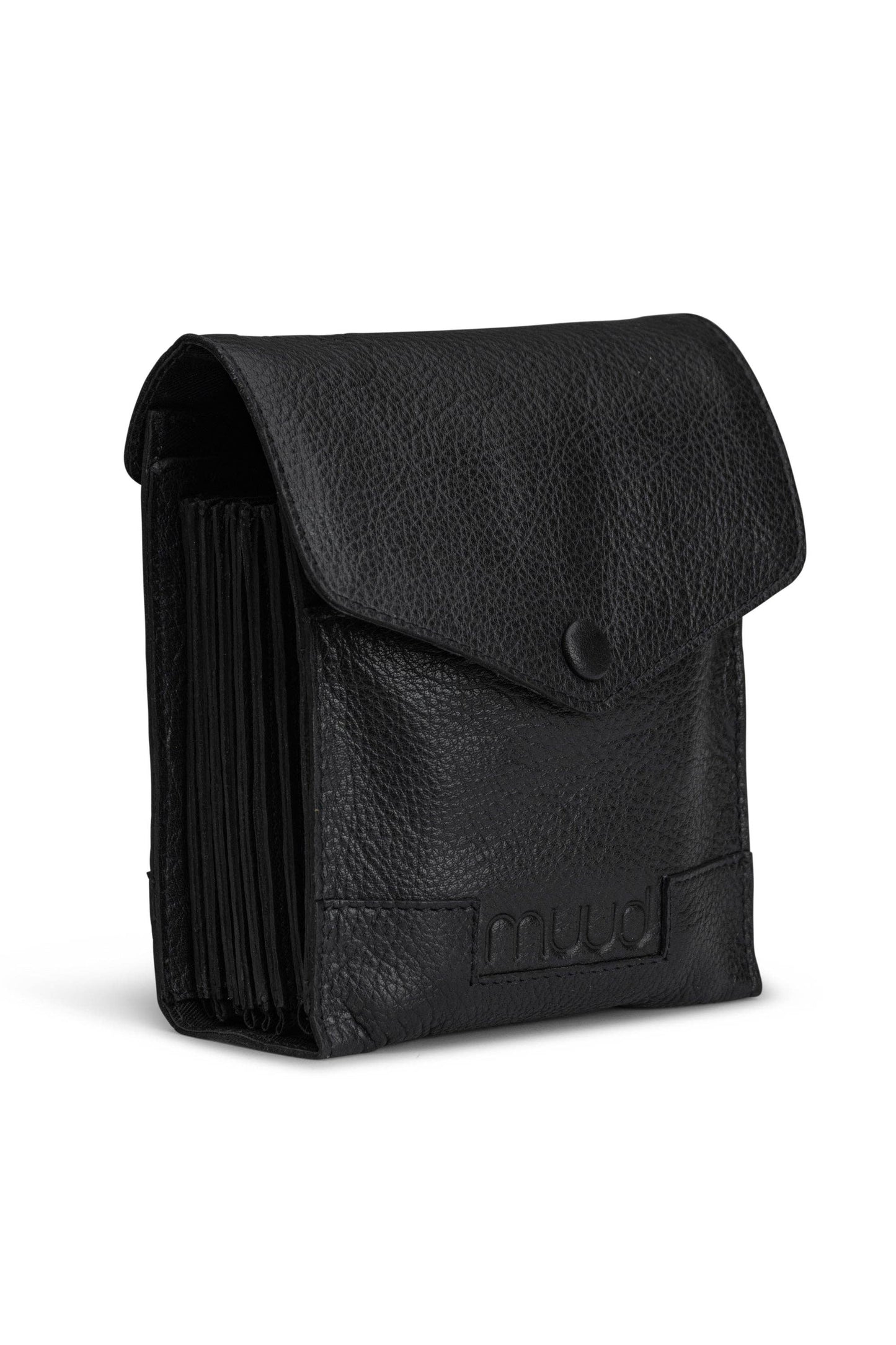 Betina Needle Case: Black / One size