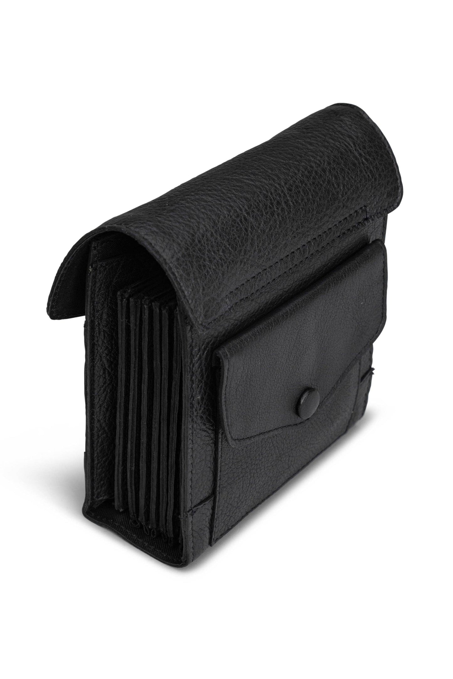 Betina Needle Case: Black / One size