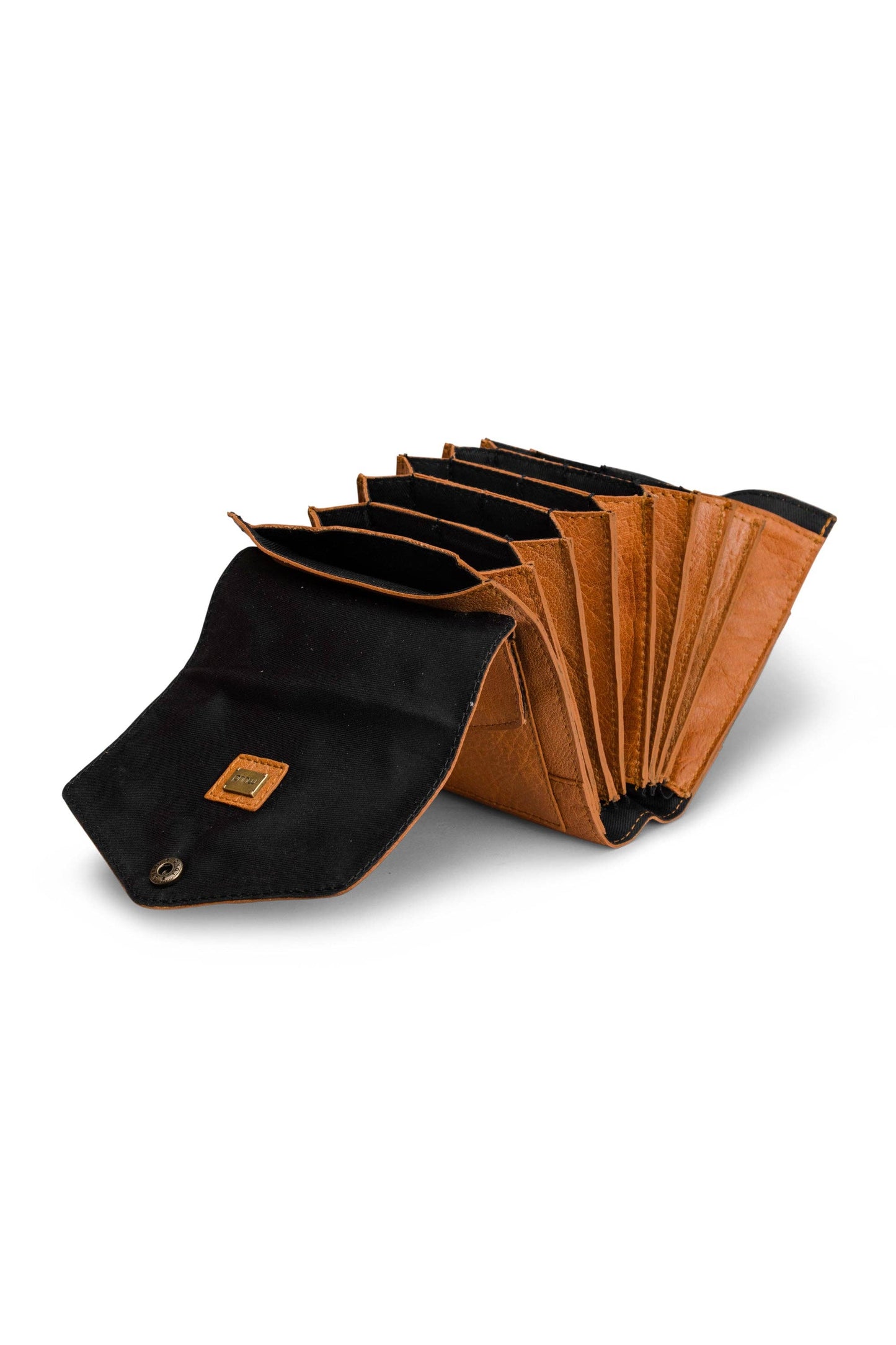 Betina Needle Case: Black / One size
