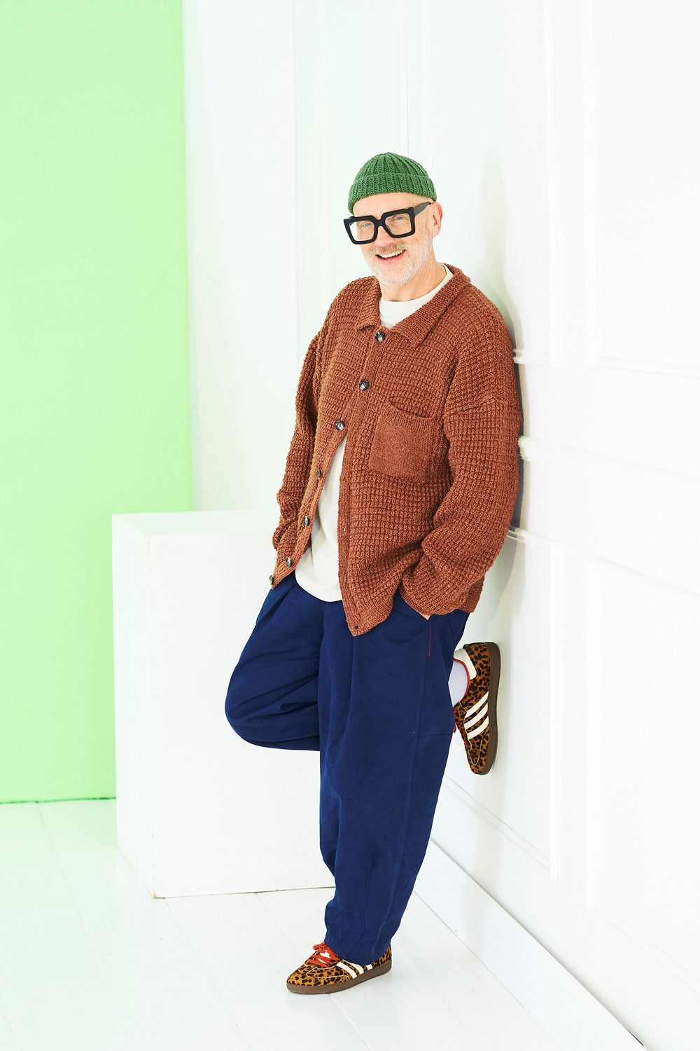 Men’s Cardigan & Sweater Pattern | Stylecraft 10230