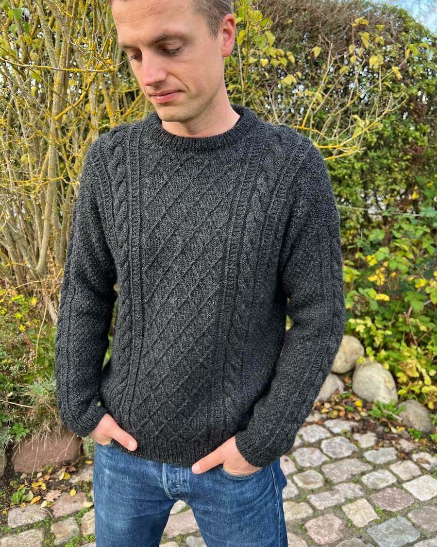 Moby Sweater Man | Petite Knit patterns