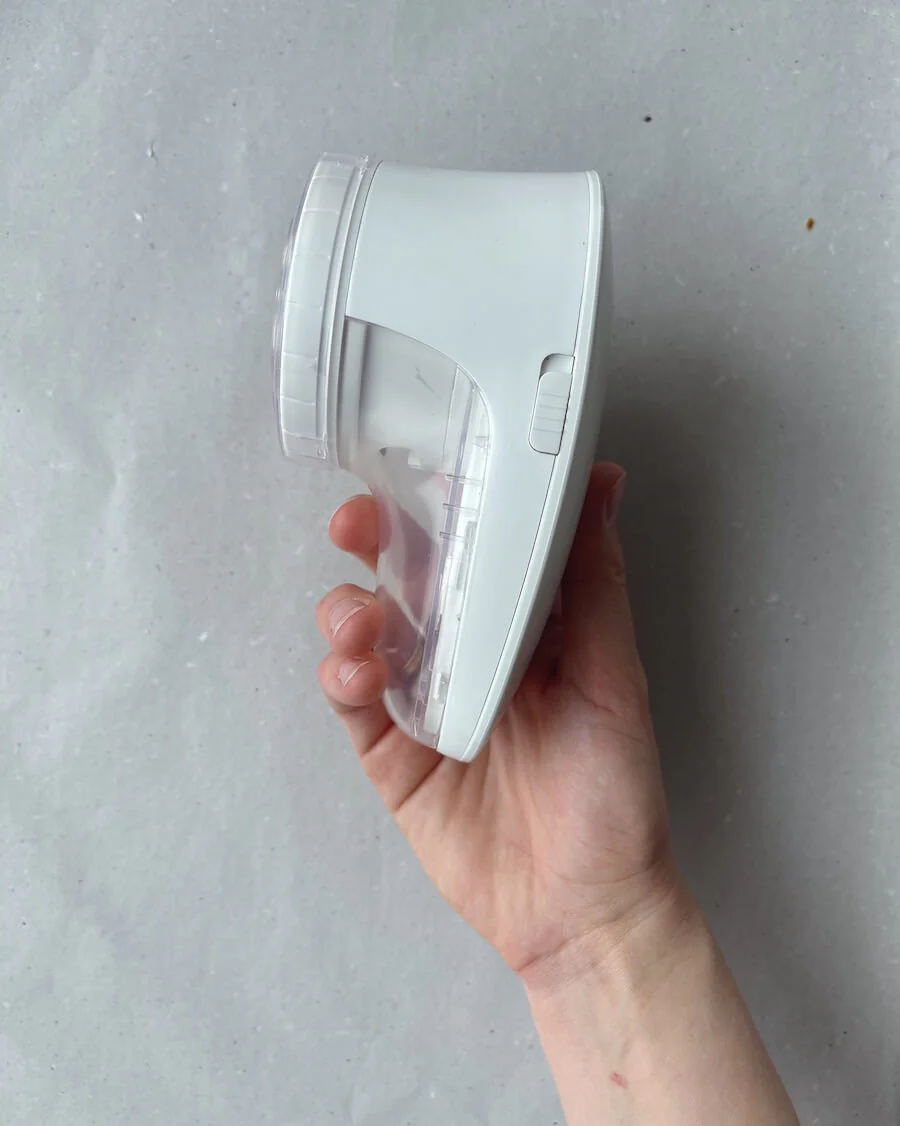 Lint Remover | Petite Knit