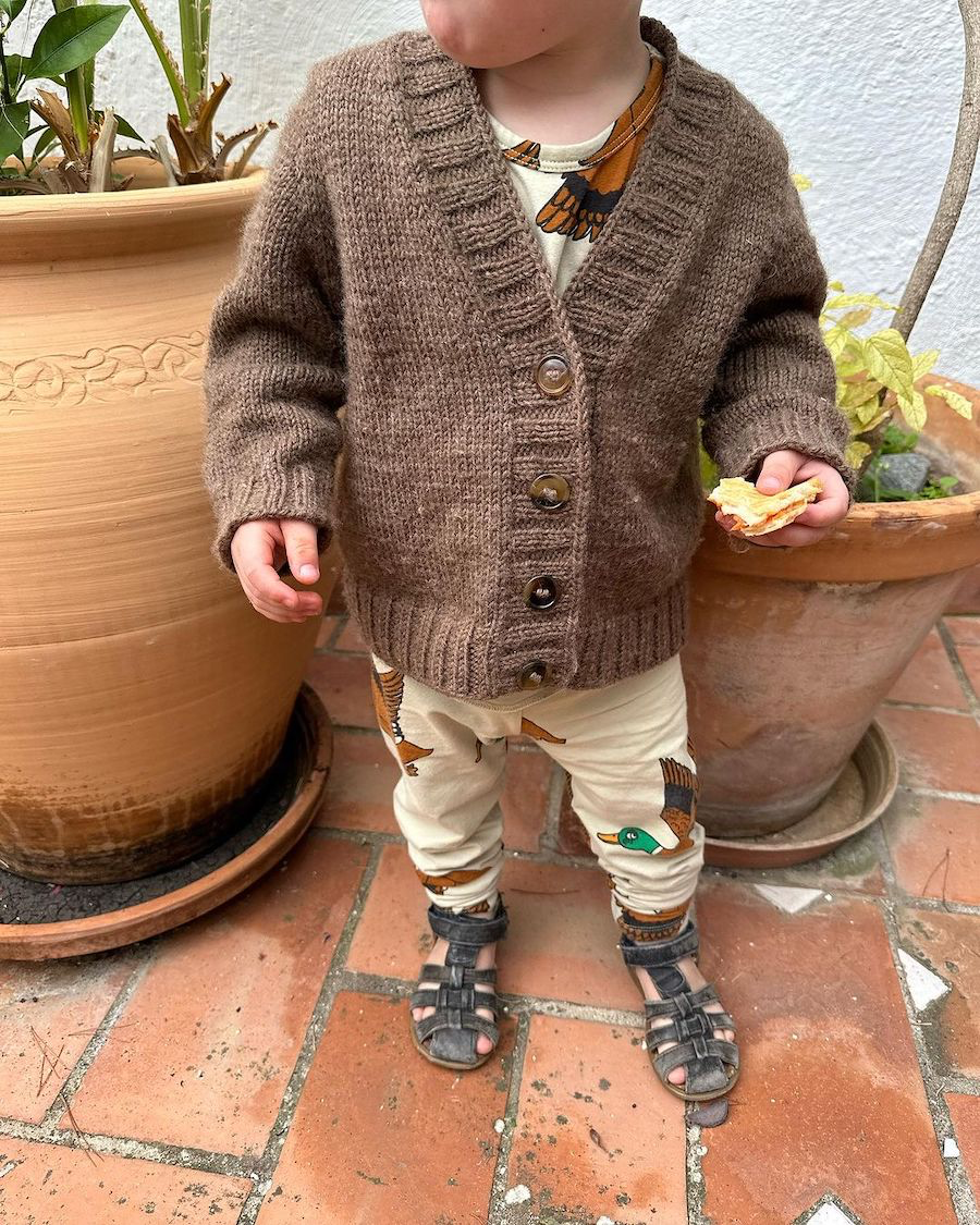 Eva Cardigan Junior | Petite Knit patterns