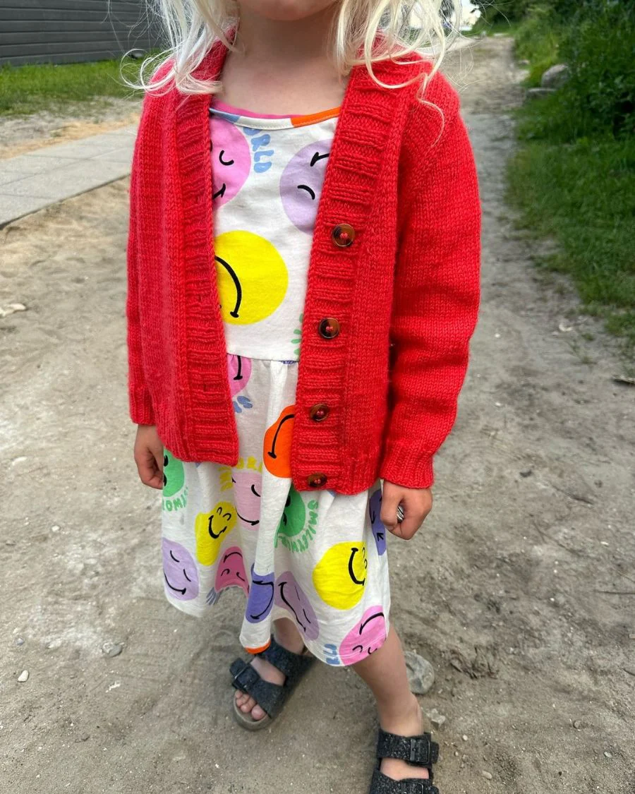 Eva Cardigan Junior | Petite Knit patterns