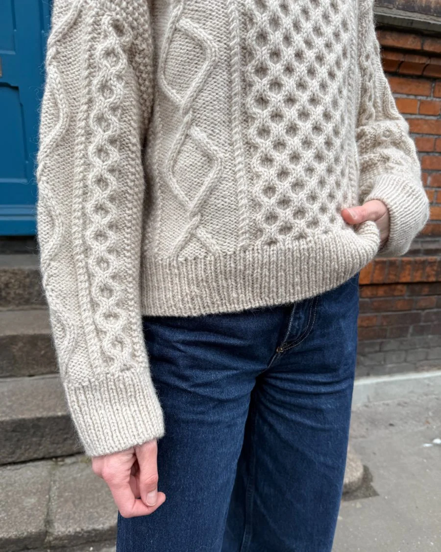 Dagmar Sweater | Petite Knit patterns (Copy)