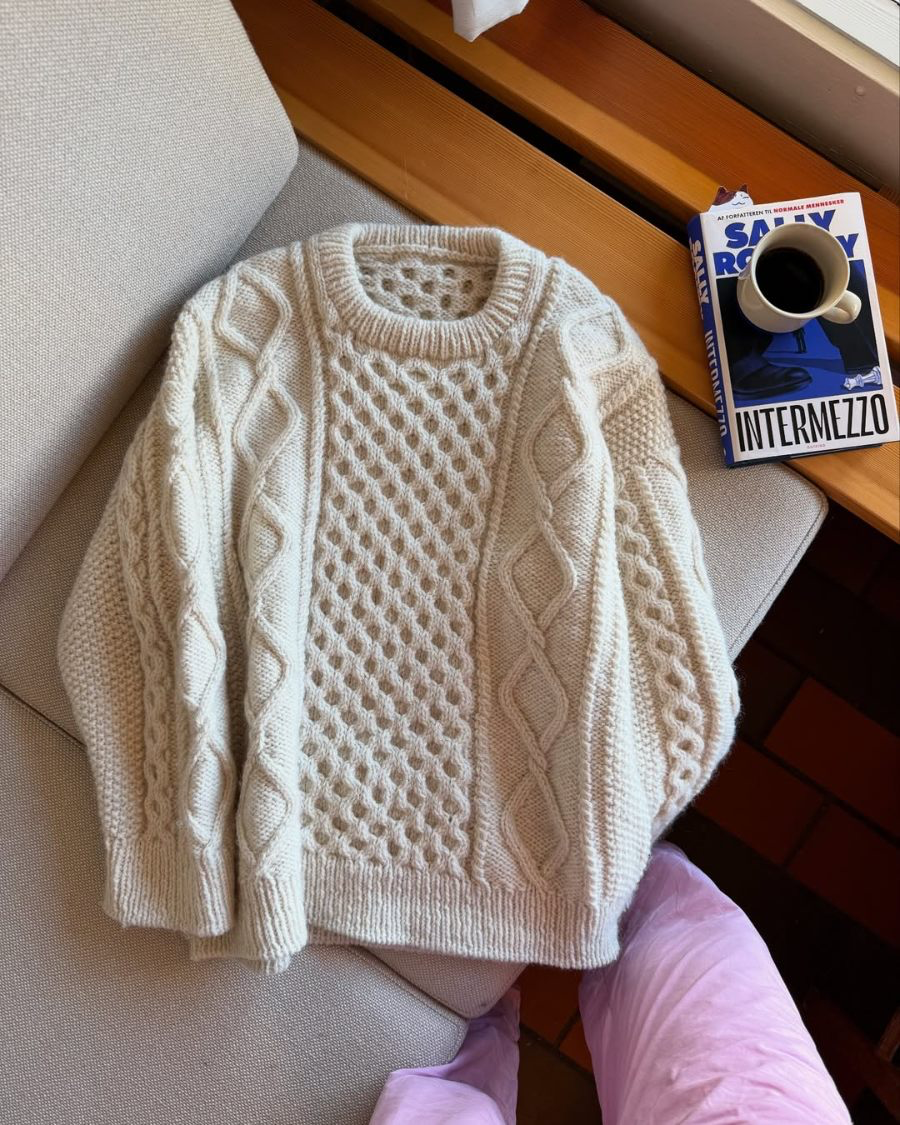Dagmar Sweater | Petite Knit patterns (Copy)