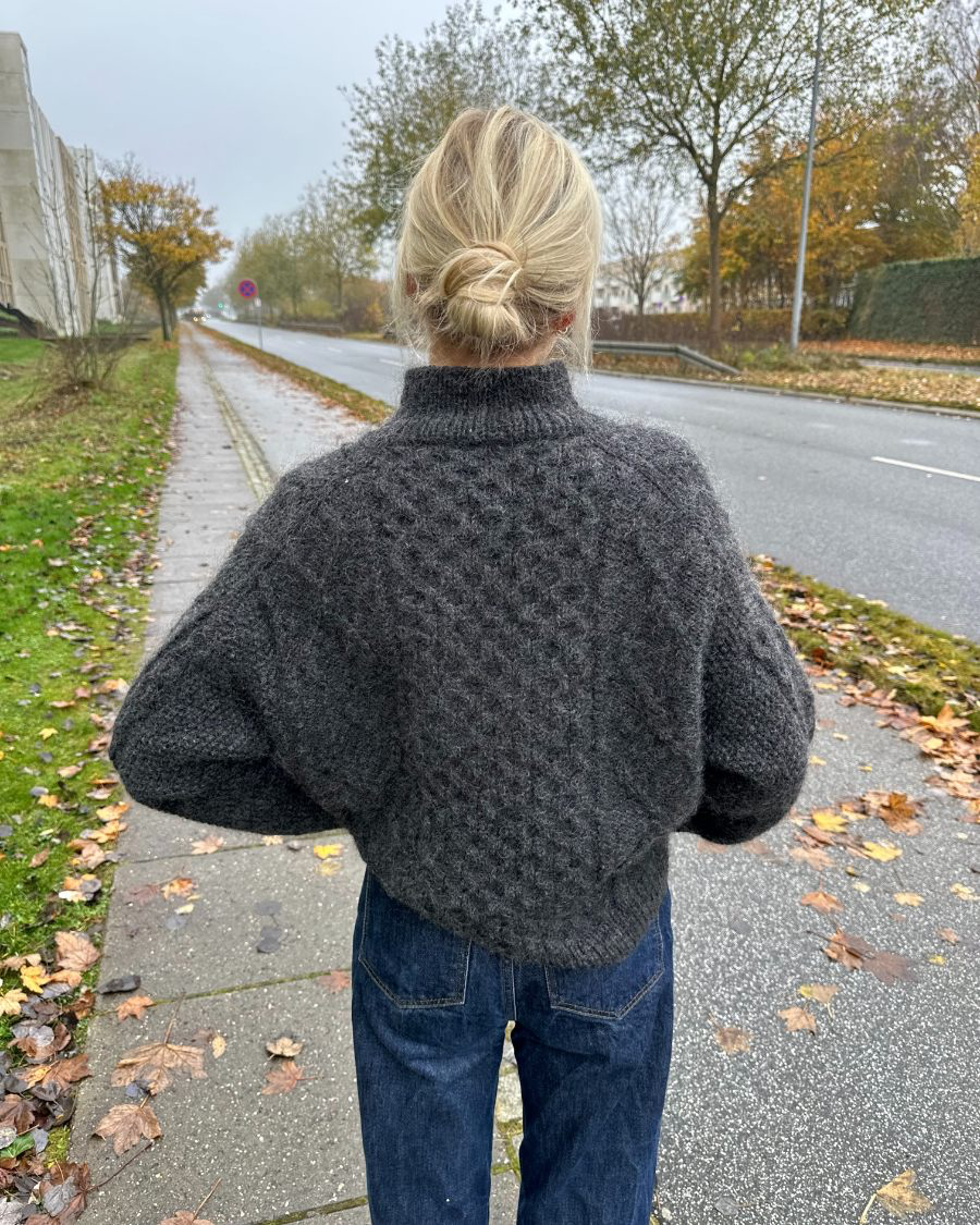 Dagmar Sweater | Petite Knit patterns (Copy)