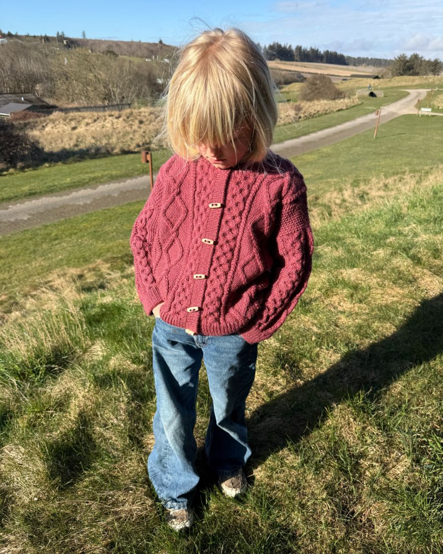 Dagmar Jacket Junior | Petite Knit patterns