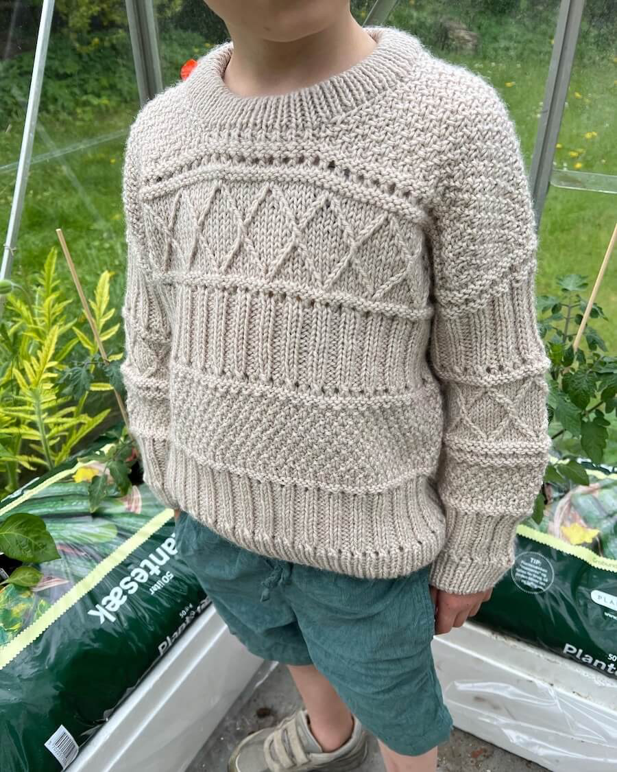 Ingrid Sweater Junior | Petite Knit patterns