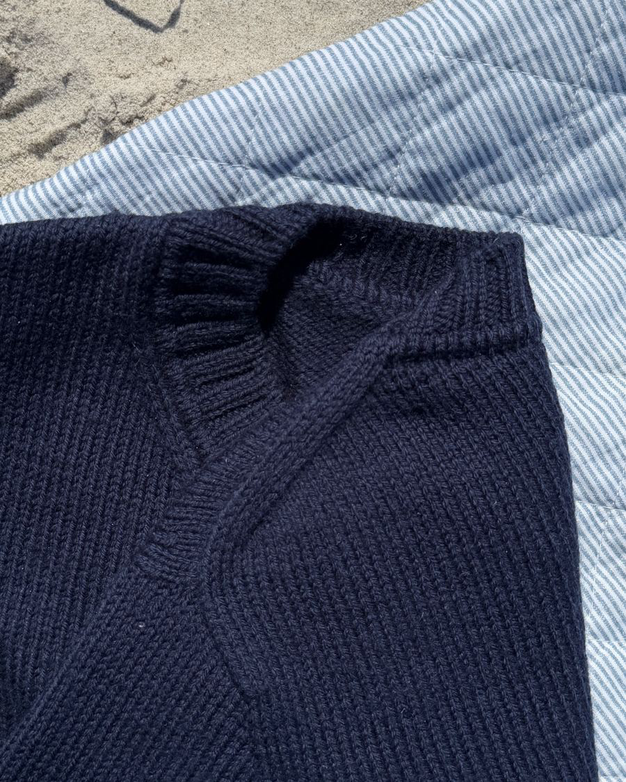 Vega Sweater | Petite Knit patterns