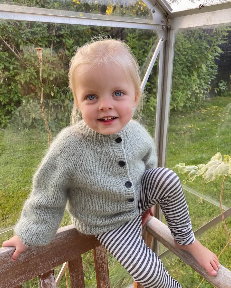 Novice Cardigan Mini - Chunky Edition | Petite Knit patterns
