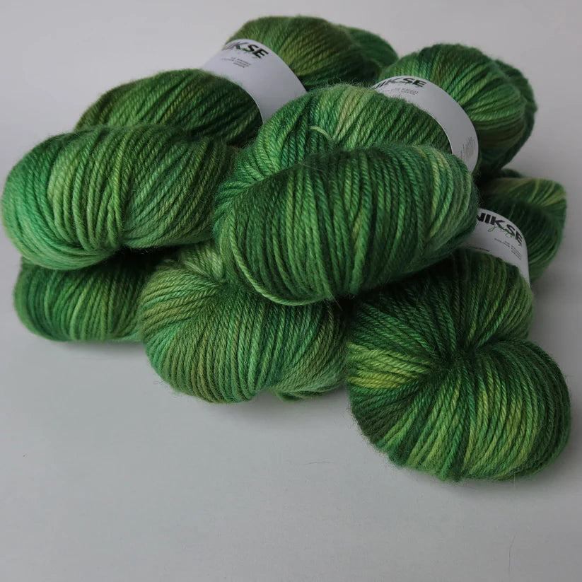 DK Bluefaced Leicester from Kenikse Yarns | Forest Green