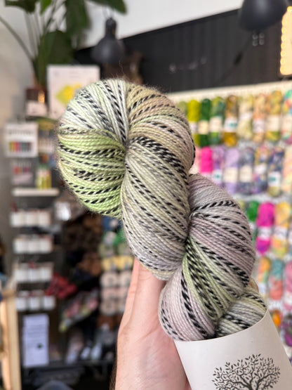 4ply/ SOCK from Maison d'Olive | L'escargot zebra twist