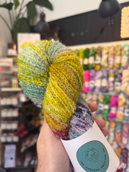 DK Merino Boucle from The Curious Knitter Co | Meeting in the middle